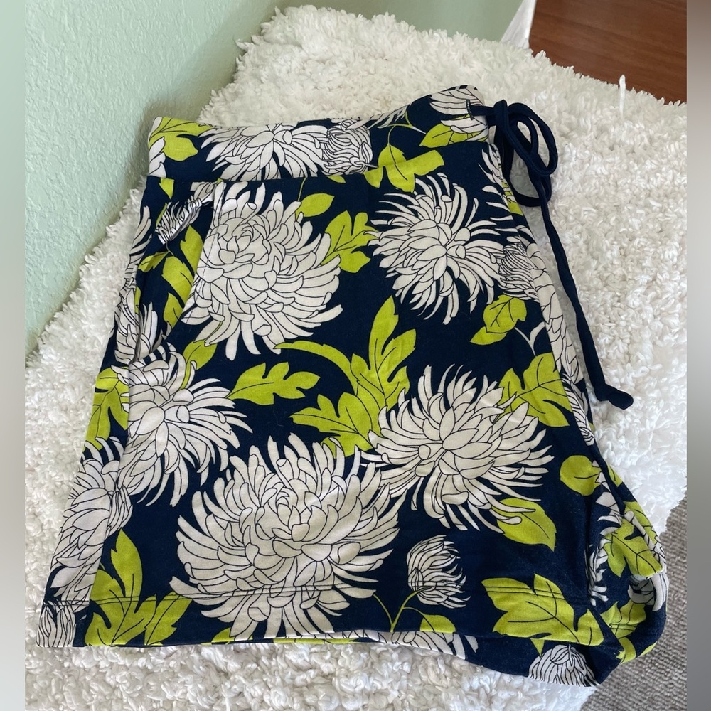 CAbi  No Sweat Shorts  XL